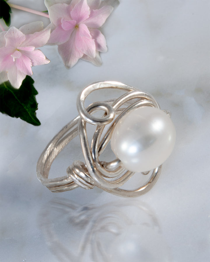 Flowing Water White Pearl Ring